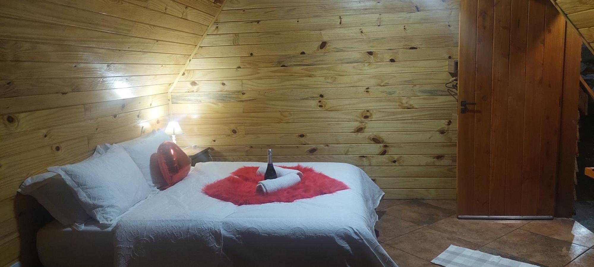 Chale Com Hidromassagem Da Vick Hotel Campos do Jordão Eksteriør billede
