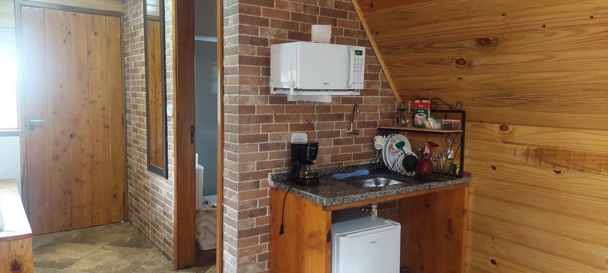 Chale Com Hidromassagem Da Vick Hotel Campos do Jordão Eksteriør billede