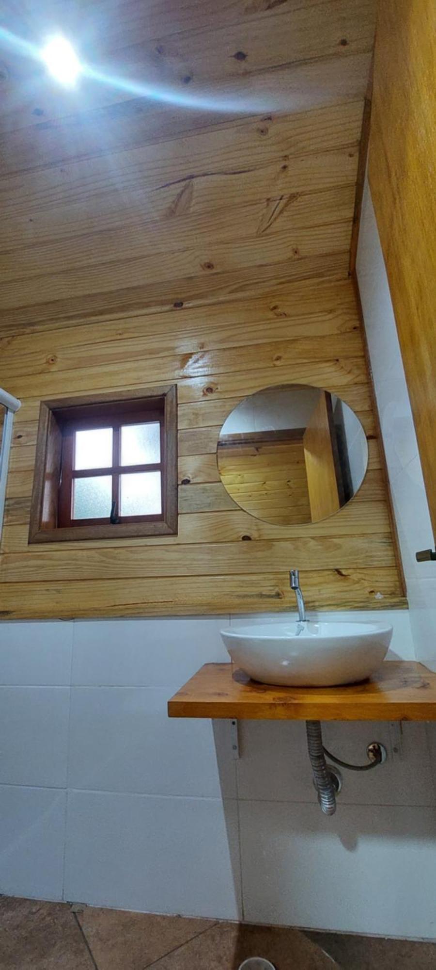 Chale Com Hidromassagem Da Vick Hotel Campos do Jordão Eksteriør billede
